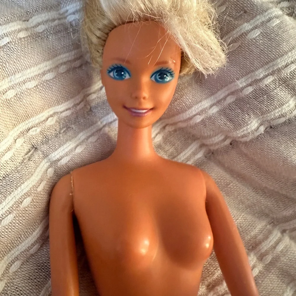 Vintage 1966 Barbie